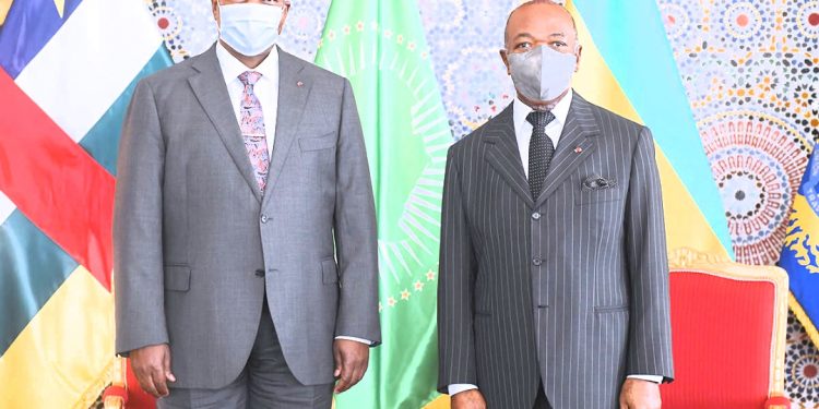 Ali Bongo et Archange Touadera à Libreville en octobre 2021. ©Presse présidentielle