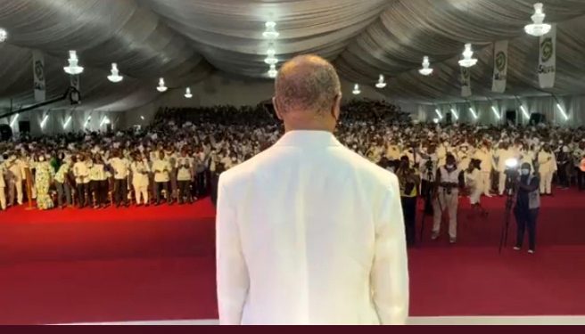 Ali Bongo Ondimba à la célébration du 54éme anniversaire du PDG au Jardin botanique de Libreville © Le Confidentiel