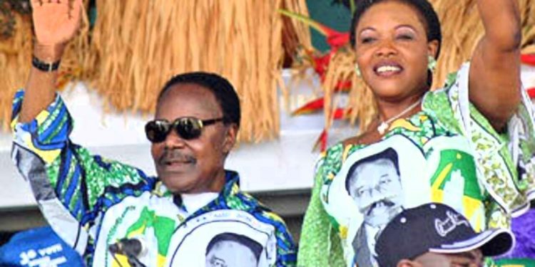 Ali Bongo Ondimba et Edith Lucie, campagne présidentielle 2005 © Droits réservés