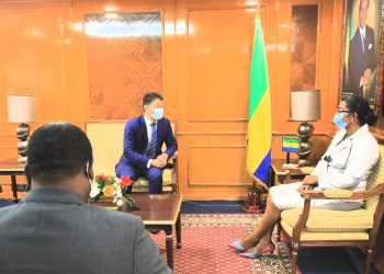 Selon le chef du Gouvernement : « Le Gabon est ouvert aux investisseurs internationaux, qui innovent et créent des emplois ». © D.R.