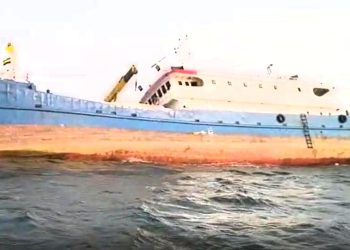 Point du gouvernement sur l'accident maritime du navire Antoineta au Port Môle de Libreville. © DR.